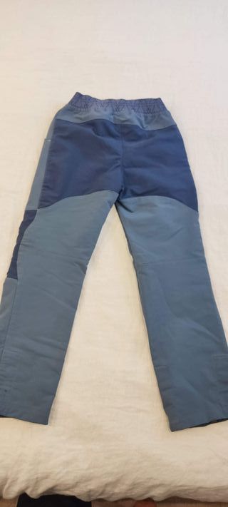 Pantalón infantil montaña y trekking