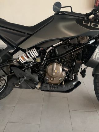 Husqvarna Svartpilen 401