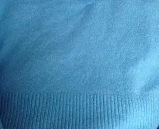 Jersey Bershka azul punto