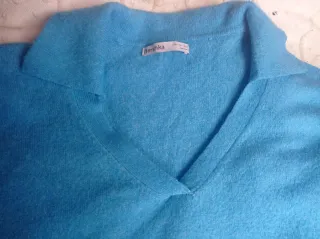 Jersey Bershka azul punto