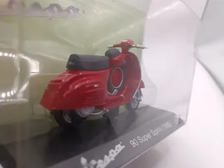 Modellino Vespa 90 Super Sprint (1965)