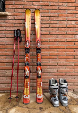 Esquís, Botas y Bastones de Esquí