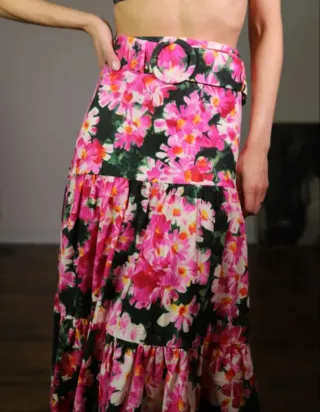 Falda larga floral Zara