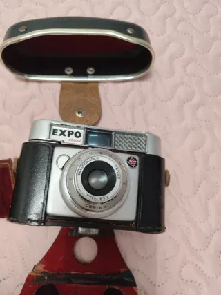 Cámaras Fotográficas Vintage con Fundas