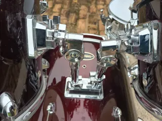 Batería Acústica Milenium Roja, muy nueva ,