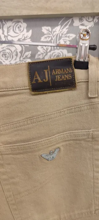 Pantalón vaquero beige Armani Jeans T /38 Beige