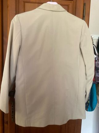 Traje comunión niño beige y rosa 12 años