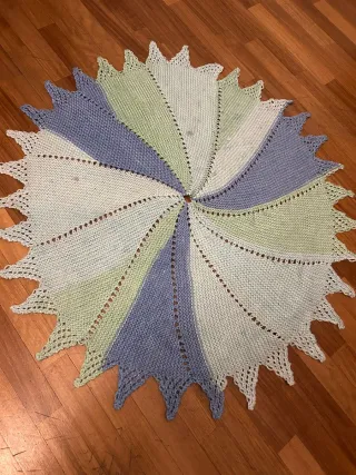 Tappeto svolto a mano