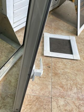 Ventana abatible 59x90 cm