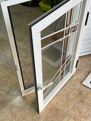 Ventana abatible 59x90 cm