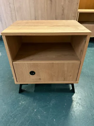 Armario modular con cómoda y mesitas