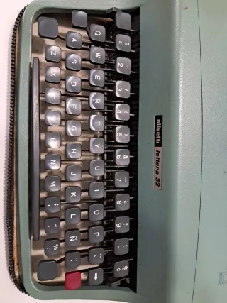 Máquina Escribir Lettera 32 maletin Original