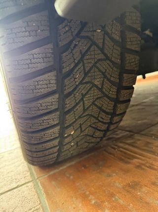 Llantas Sevilla 18” Golf 7.5 con neumáticos