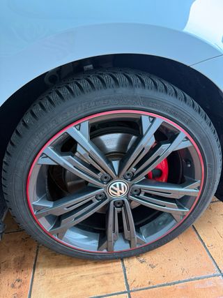 Llantas Sevilla 18” Golf 7.5 con neumáticos