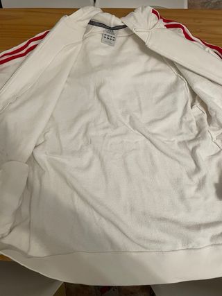 Chaqueta Adidas Blanca con Estampado de Ranas
