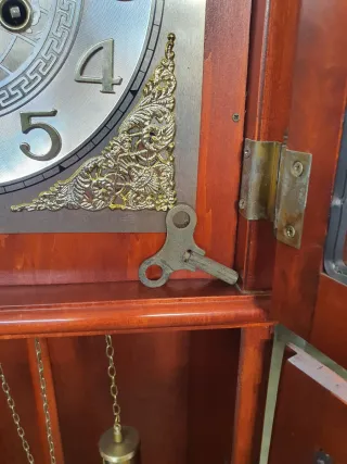 Reloj de Carrillón de Madera