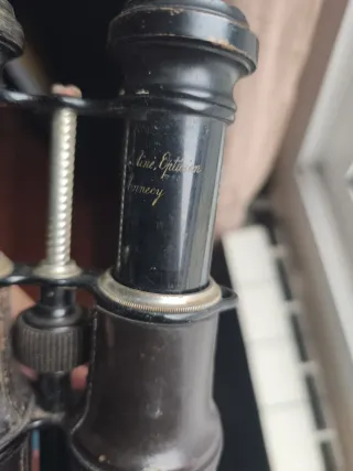 Prismáticos franceses antiguos