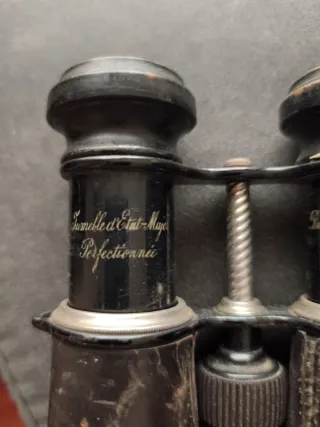 Prismáticos franceses antiguos