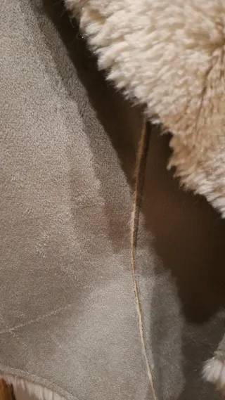 Chaleco mujer piel sintética beige y marrón