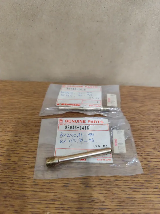 Tornillos pinza de freno delantera Kawasaki KX