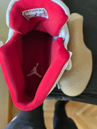 Nike Air Jordan 11 Retro Cherry EU 43