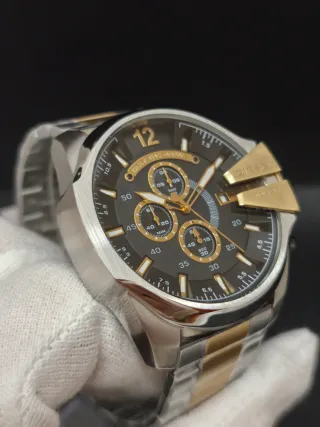 Reloj Diesel Mega Chief DZ4581 Bicolor 51mm