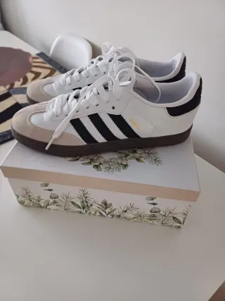 Adidas Samba Beige y Blanco