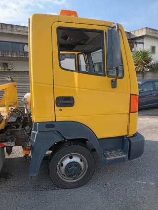 Carro attrezzi Nissan 100.000 km documentabili