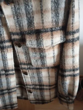 Camisa cuadros Bershka beige y gris.Calentita.