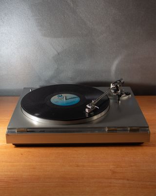 JVC L-A21 Auto Return Turntable System