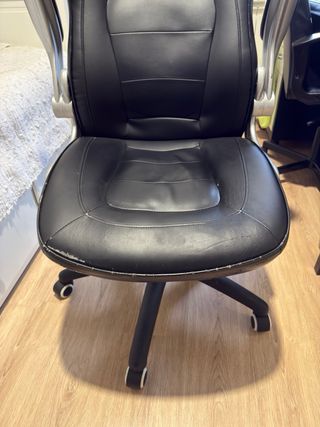 Silla de escritorio ergonómica negra