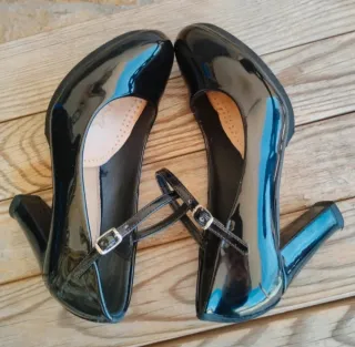 Zapatos pulsera charol negro Marypaz T.35