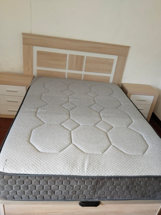 LIQUIDACIÓN EN Canapés abatibles y colchones