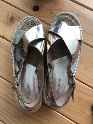 Sandalias Stradivarius esparto