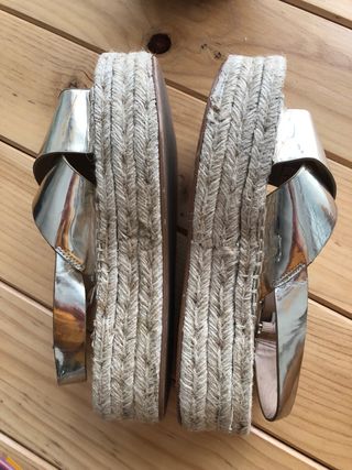 Sandalias Stradivarius esparto
