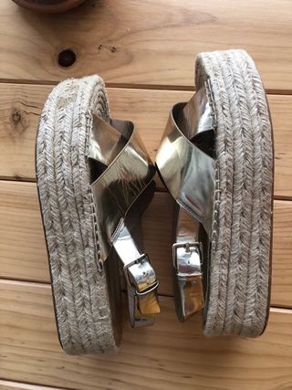 Sandalias Stradivarius esparto
