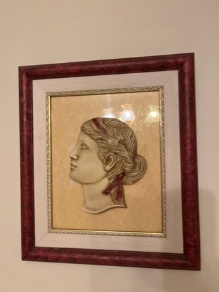 Cuadro clásico mujer perfil