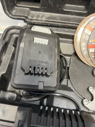 Radial a batería Ferrex 20V