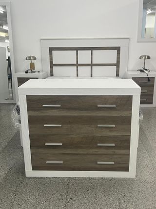 Cómoda nueva de 4 cajones