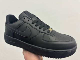 Nike Air Force 1 Talla 42 Negras Nuevas