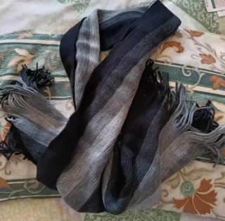 Set Invernale: 2 Sciarpe + Guanti