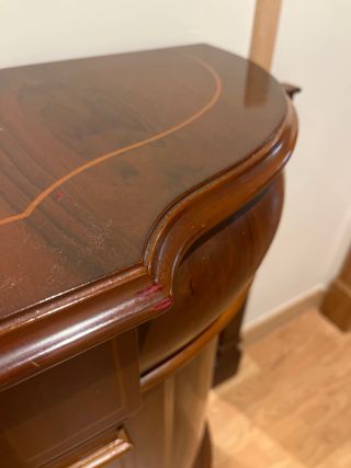 Recibidor clásico de madera