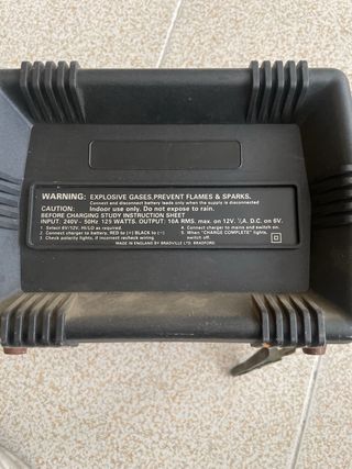 Cargador Batería Bradex Charge Fast 10