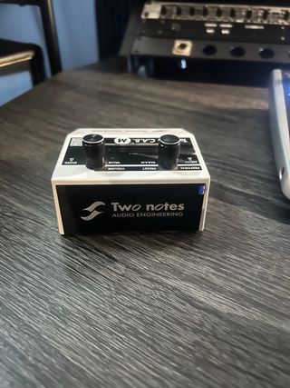 Two Notes Torpedo Cab M+, simulatore di casse e loadbox di alta qualità