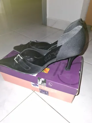 Zapatos de tacón negros talla 40