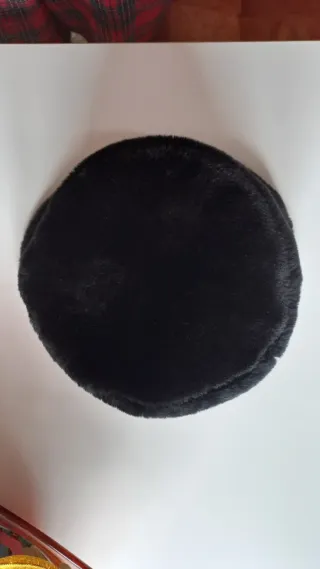 Cappello morbido eco pelliccia nero