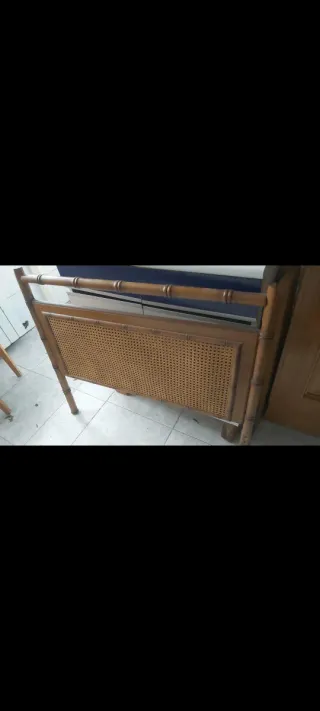 Se regala Cabecero de bambú y madera