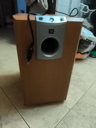 Subwoofer jbl sub 178