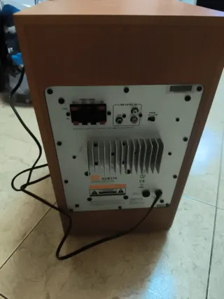 Subwoofer jbl sub 178