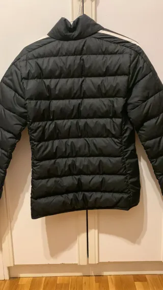 Chaqueta Adidas Negra con Rayas Blancas